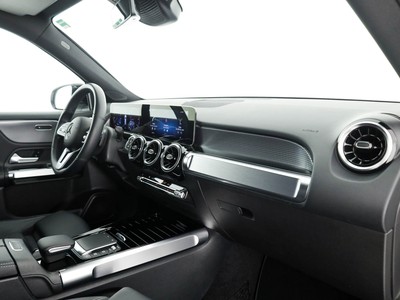 Mercedes GLB - foto 10