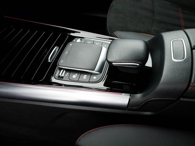 Mercedes GLA - foto 19