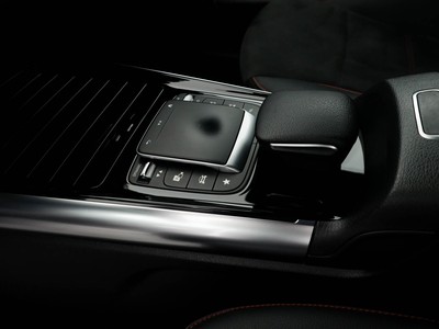 Mercedes GLA - foto 18