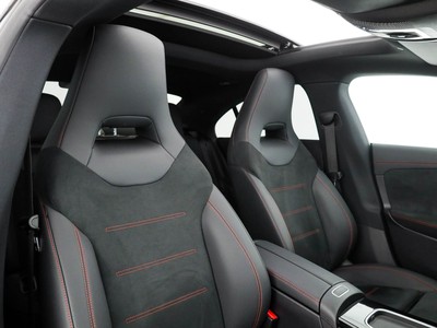 Mercedes CLA Coupè - foto 12