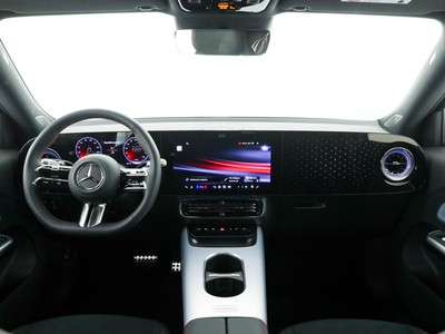 Mercedes GLB - foto 9