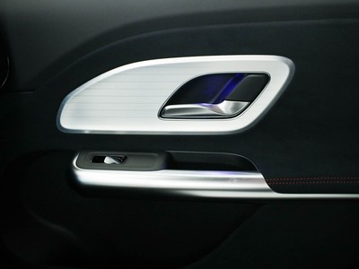 Mercedes GLB - foto 18