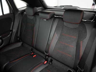 Mercedes GLA - foto 14