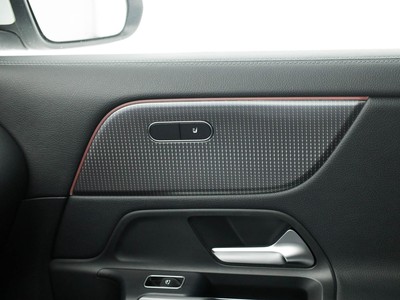Mercedes GLA - foto 18