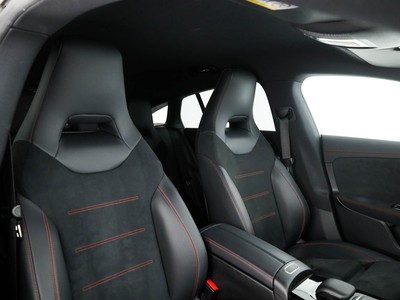 Mercedes CLA Shooting Brake - foto 12