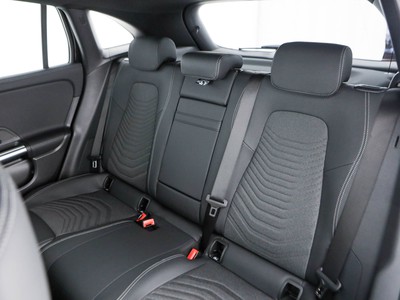 Mercedes EQA - foto 14