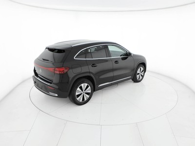 Mercedes EQA - foto 4