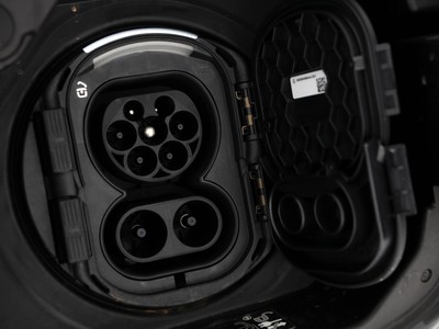 Mercedes EQA - foto 20