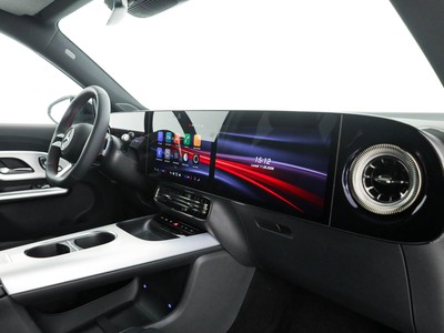 Mercedes GLB - foto 10