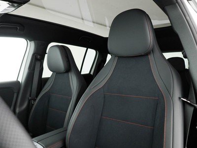 Mercedes GLB - foto 13