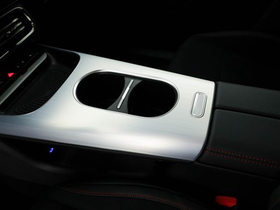 Mercedes GLB - foto 18