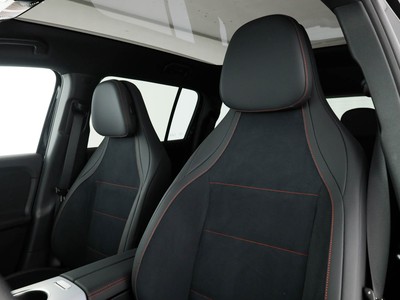 Mercedes GLB - foto 13