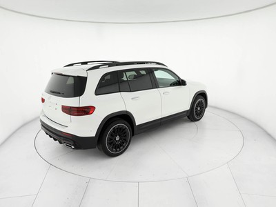 Mercedes GLB - foto 4
