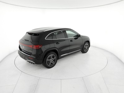 Mercedes EQA - foto 4