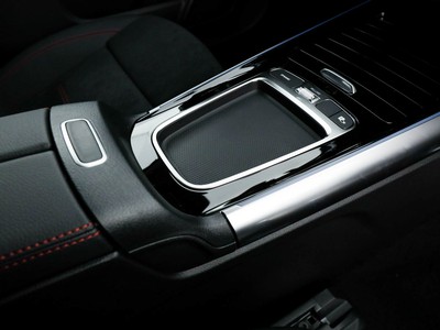 Mercedes EQA - foto 19