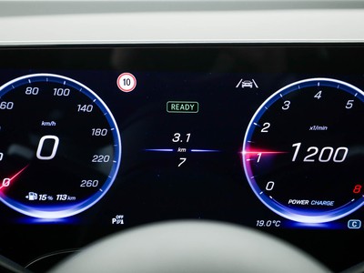 Mercedes GLB - foto 15