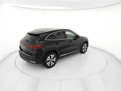 Mercedes EQA - foto 4