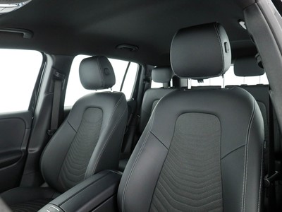 Mercedes GLB - foto 13