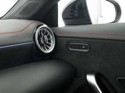 Mercedes CLA Shooting Brake - foto 18