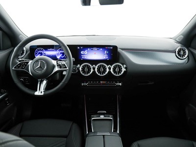 Mercedes EQA - foto 9