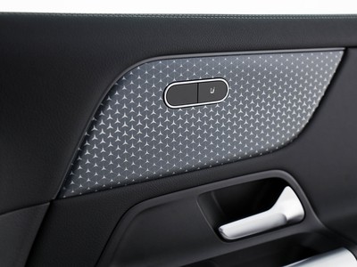 Mercedes EQA - foto 18