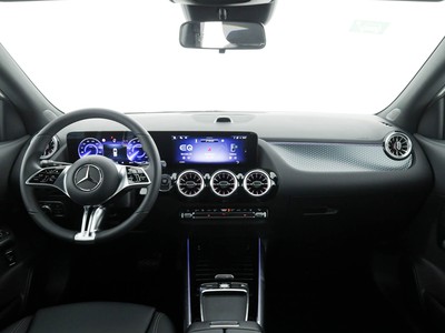 Mercedes EQA - foto 9