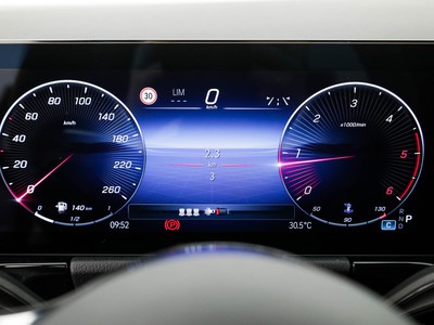 Mercedes GLA - foto 12