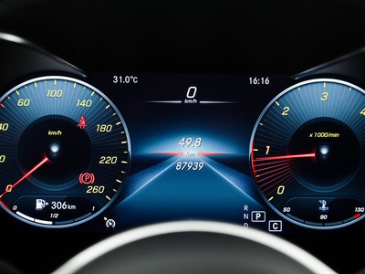 Mercedes GLC - foto 12