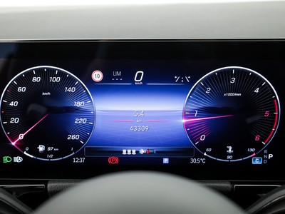 Mercedes GLA - foto 12