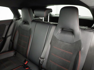 Mercedes CLA Shooting Brake - foto 11