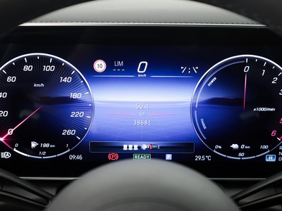 Mercedes GLC - foto 12