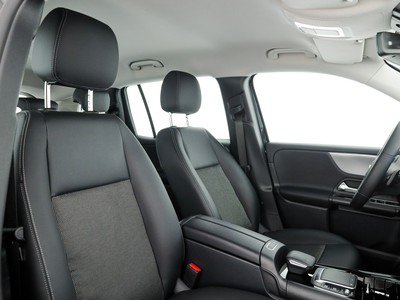 Mercedes GLB - foto 10