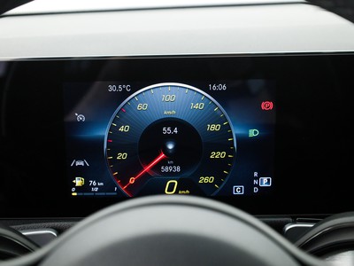Mercedes GLB - foto 12