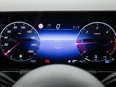 Mercedes GLA - foto 12