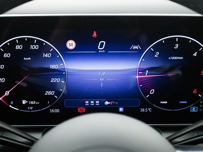 Mercedes GLC - foto 12