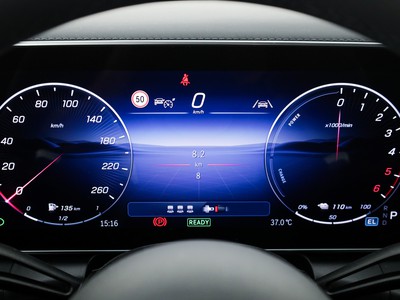 Mercedes GLC - foto 12