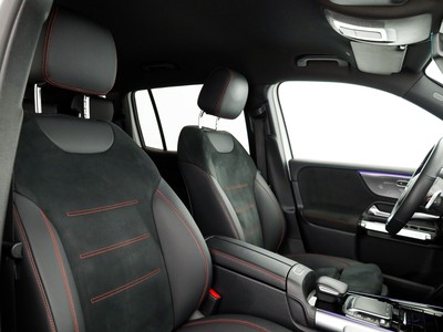 Mercedes GLB - foto 10