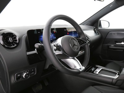 Mercedes GLA - foto 10
