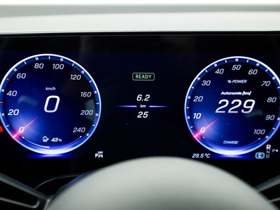 Mercedes GLB - foto 12