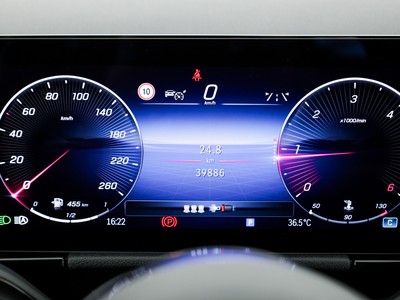 Mercedes GLA - foto 12