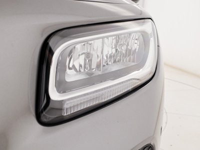 Mercedes GLB - foto 8
