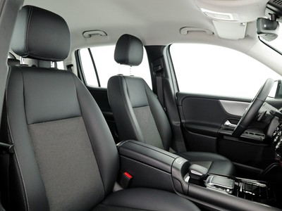 Mercedes GLB - foto 10