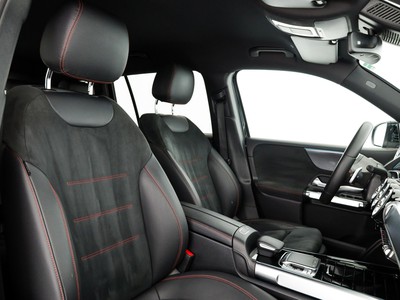 Mercedes GLB - foto 10