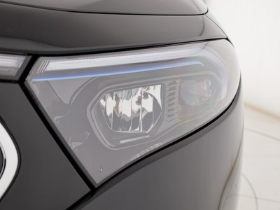 Mercedes EQA - foto 8
