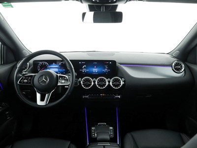 Mercedes EQA - foto 9