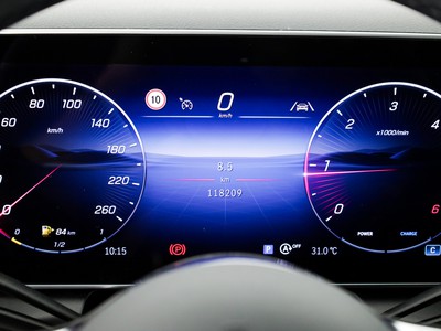 Mercedes GLC - foto 12