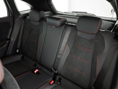 Mercedes GLA - foto 11