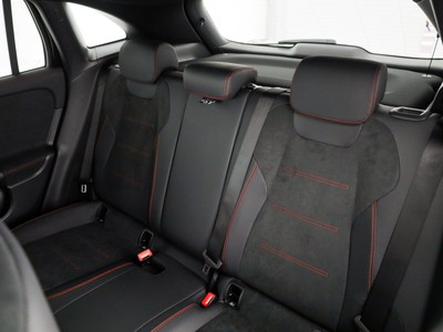 Mercedes GLA - foto 11