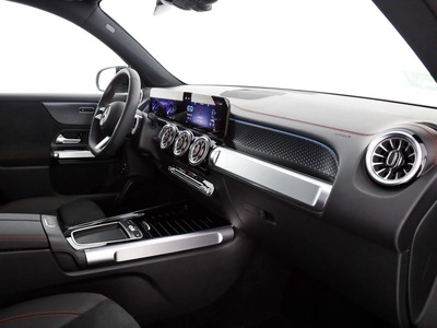 Mercedes EQB - foto 10