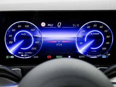 Mercedes EQB - foto 15